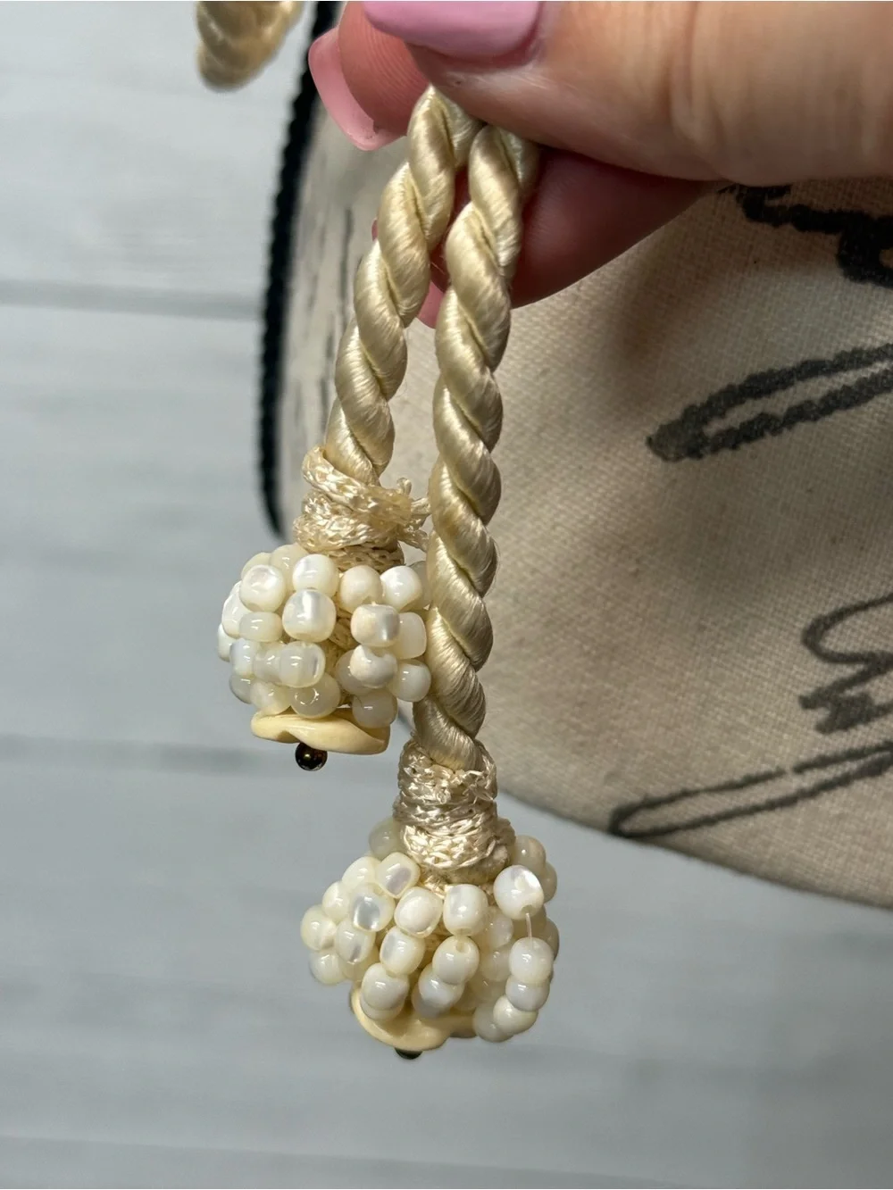 Vintage Handcrafted Mother-of-Pearl Shell Statement Woven Rope Belt